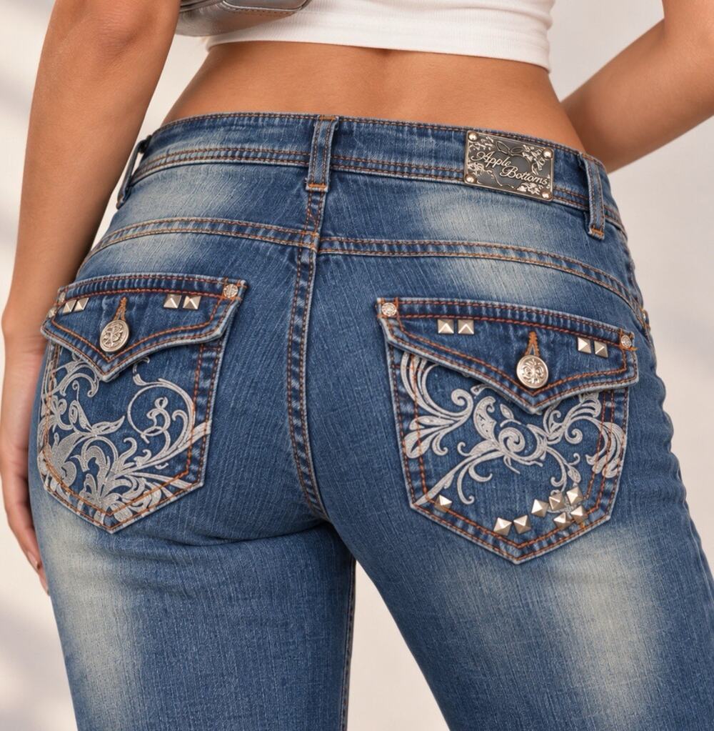 Apple Bottoms Y2K Bootcut Jeans Women Size 16 Embroidered Pockets Vintage Denim